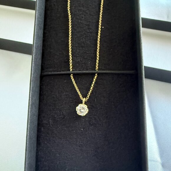 Natural Bezel Set Diamond Pendant Necklace / 18K Solid Gold / 16in Cable Chain - Picture 13 of 13